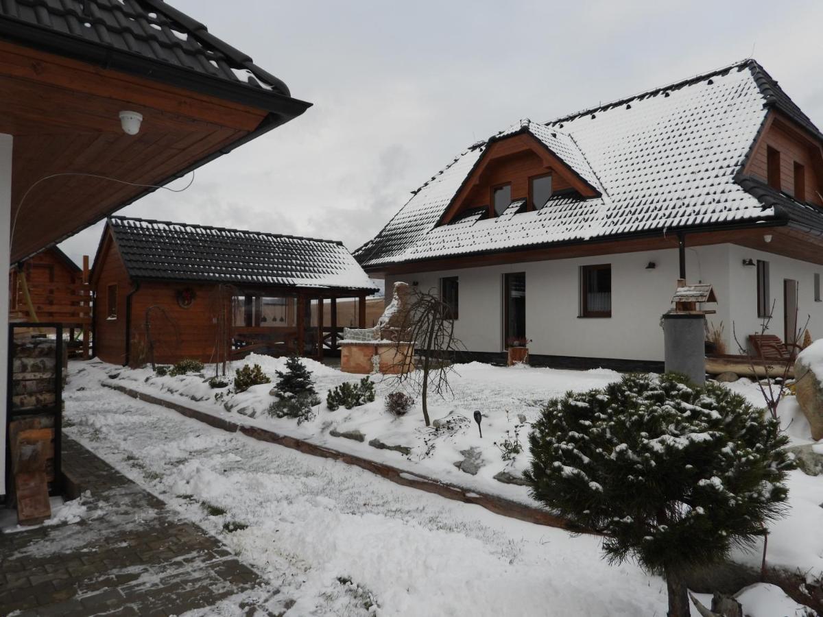 Pinus Cembra Villa Stara Lesna Exterior photo